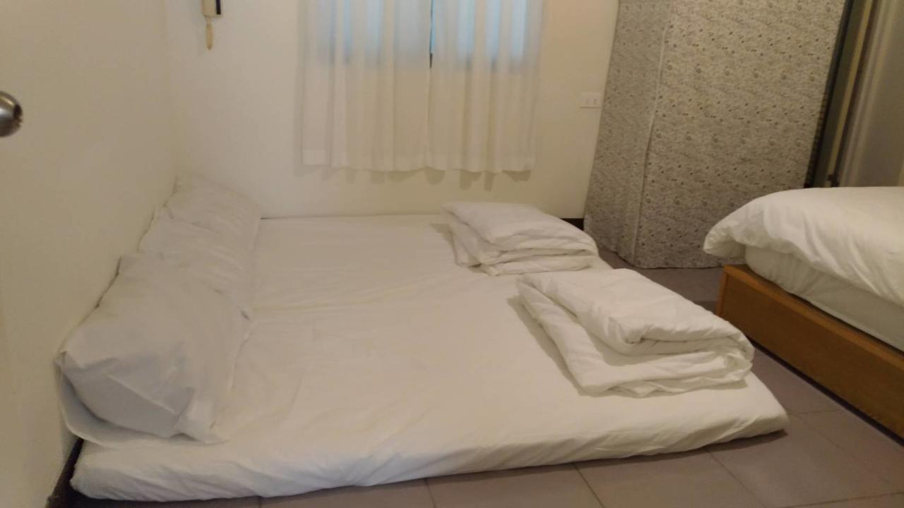 Walk Around.Tainan Apartment Екстериор снимка
