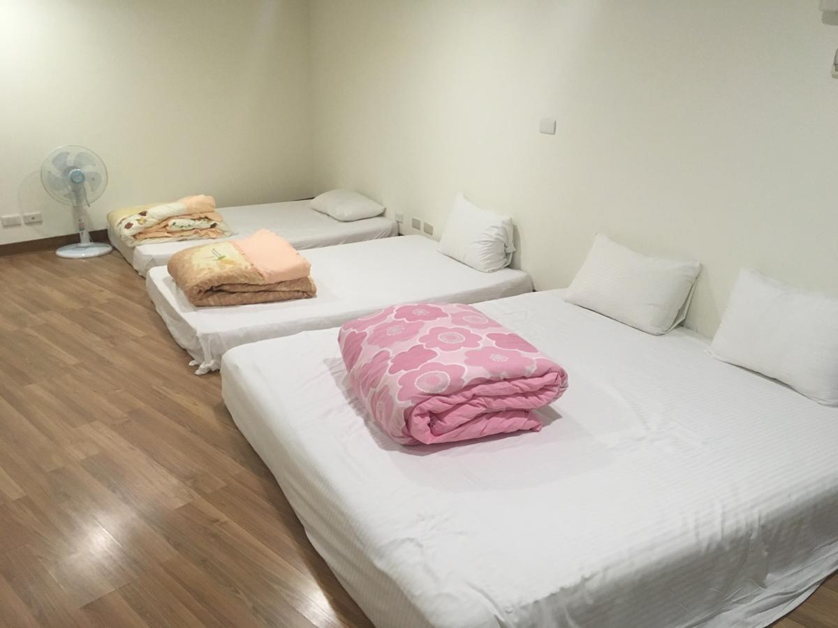 Walk Around.Tainan Apartment Екстериор снимка